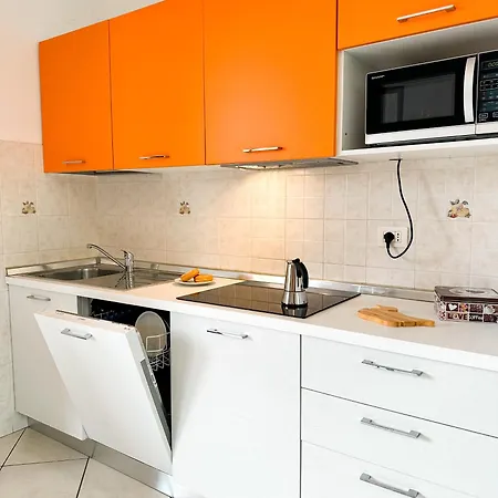 Pomposa 3*