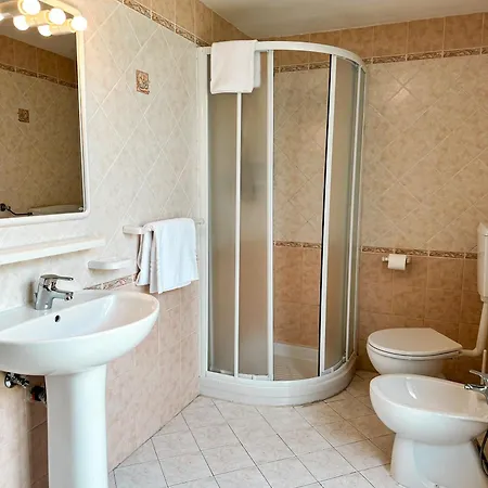 Pomposa アパートホテル リド・ディ・ポンポーザ