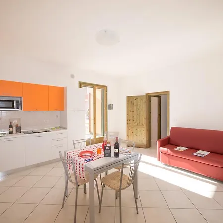 Pomposa 3*
