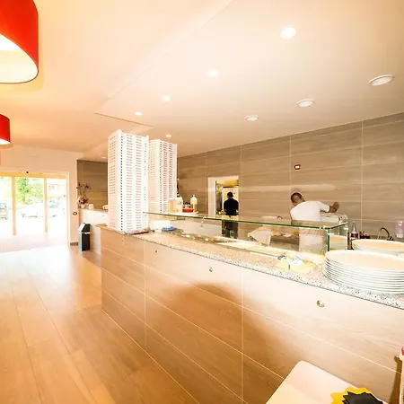 Pomposa リド・ディ・ポンポーザ