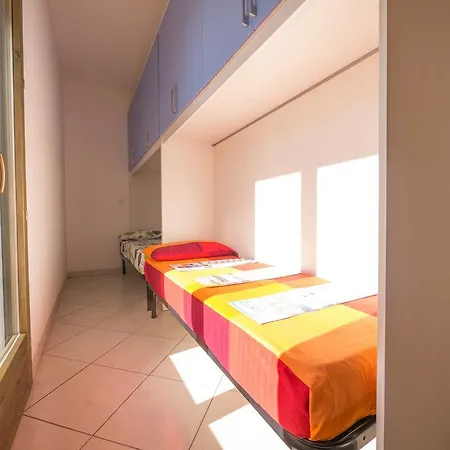 アパートホテル Pomposa