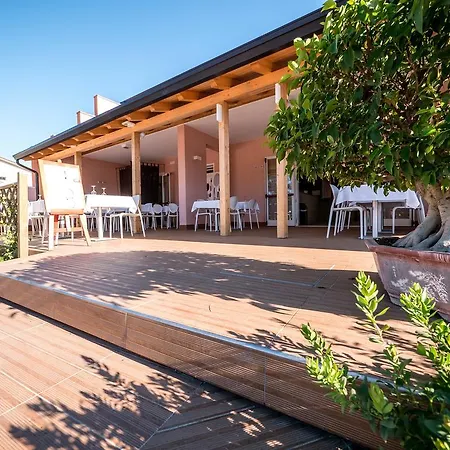 アパートホテル Pomposa 3*