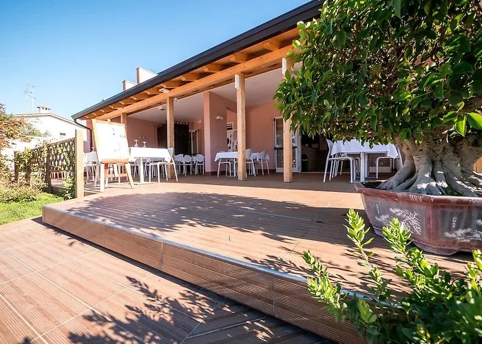 Apart Otel Pomposa 3*